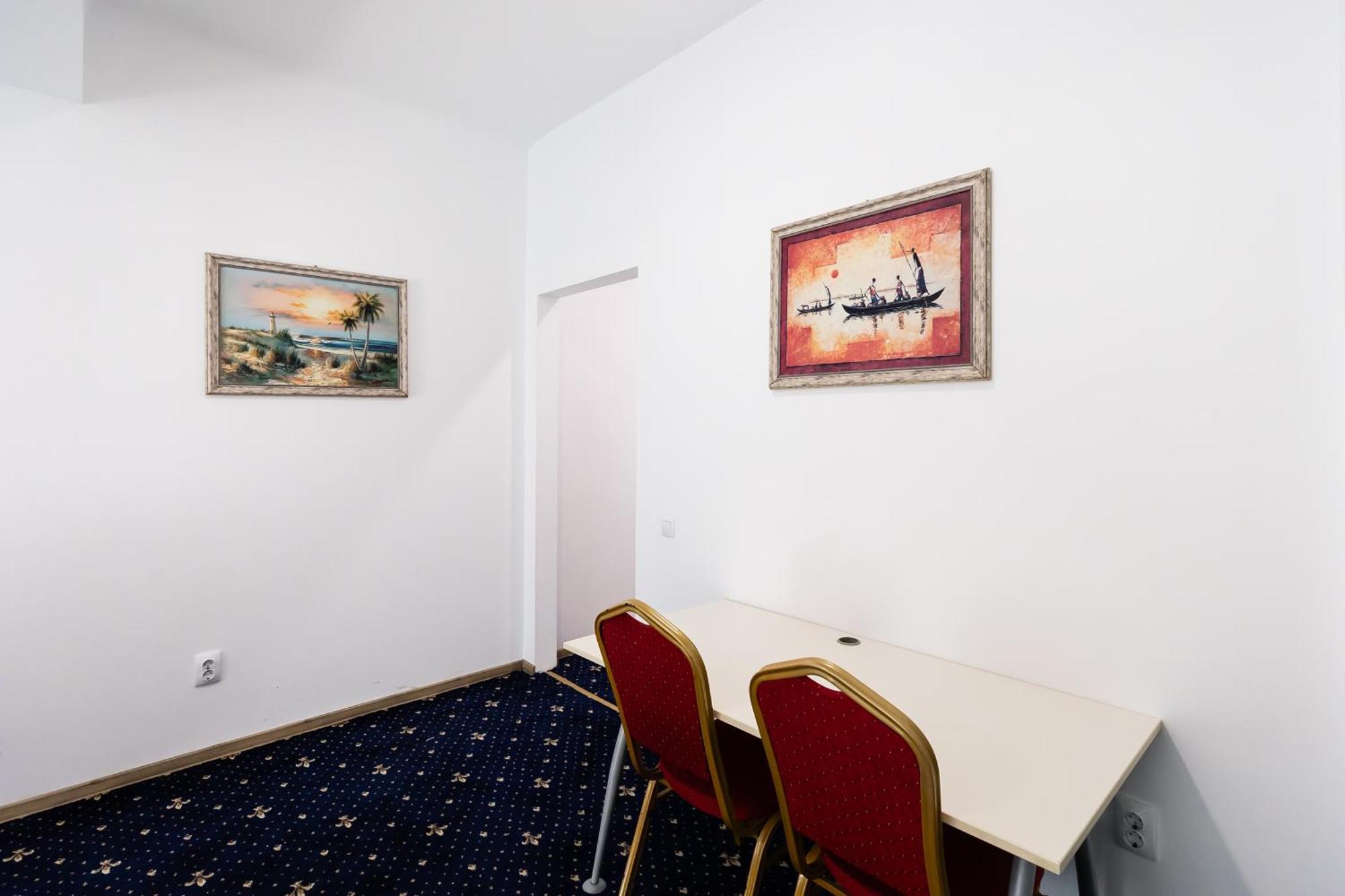 Central Studios In Piata Romana Βουκουρέστι Εξωτερικό φωτογραφία