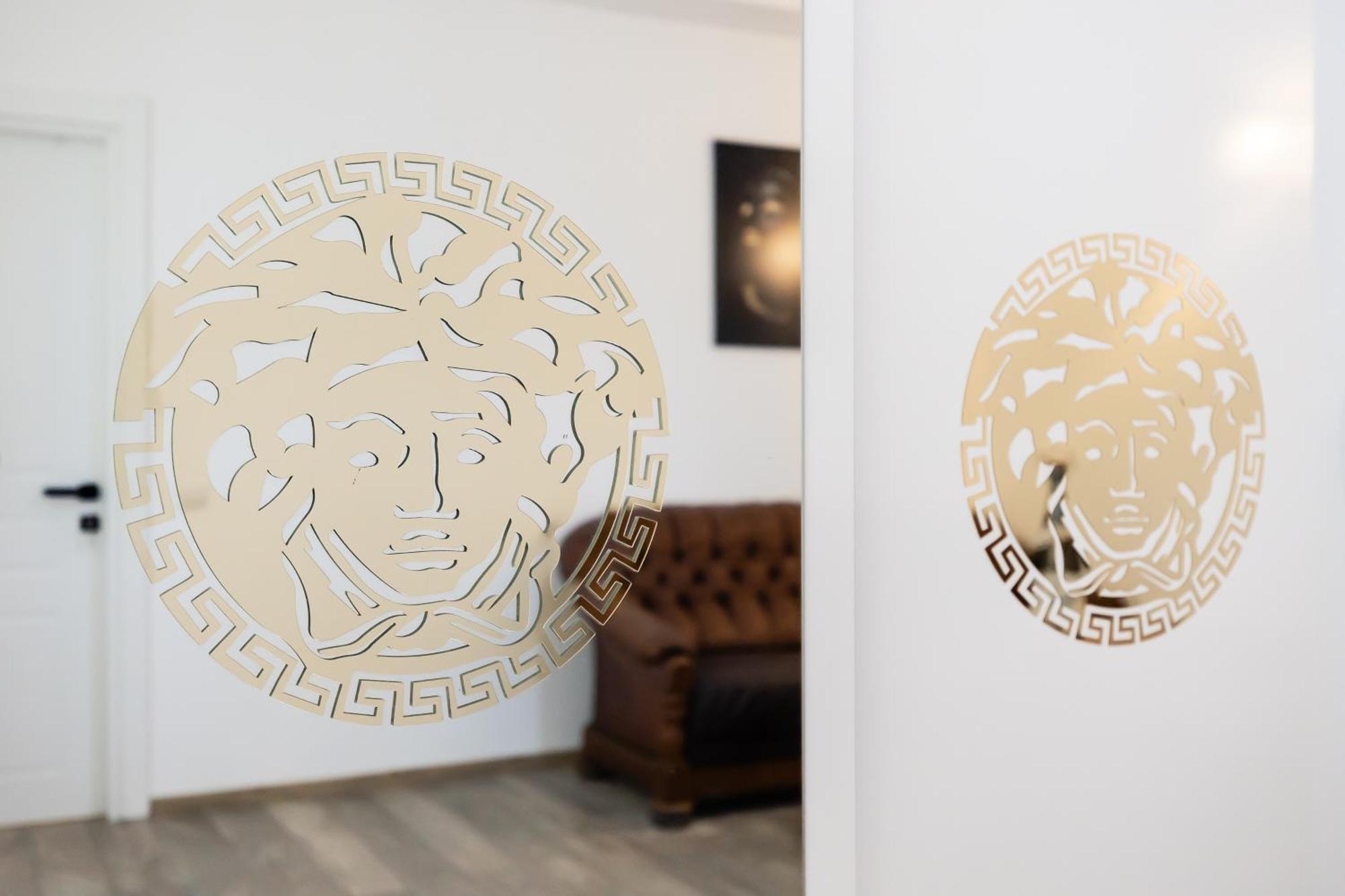 Central Studios In Piata Romana Βουκουρέστι Εξωτερικό φωτογραφία