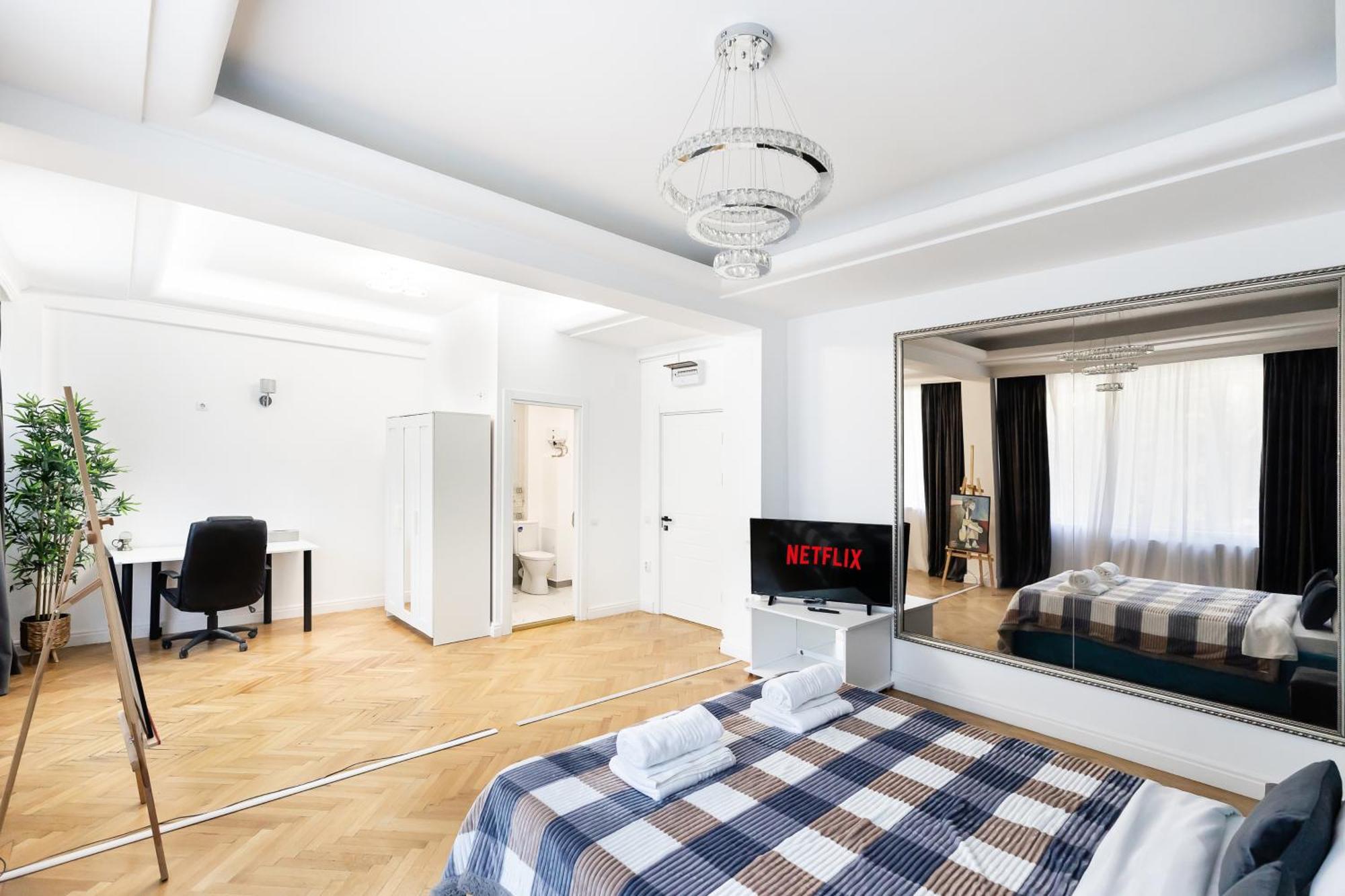 Central Studios In Piata Romana Βουκουρέστι Εξωτερικό φωτογραφία
